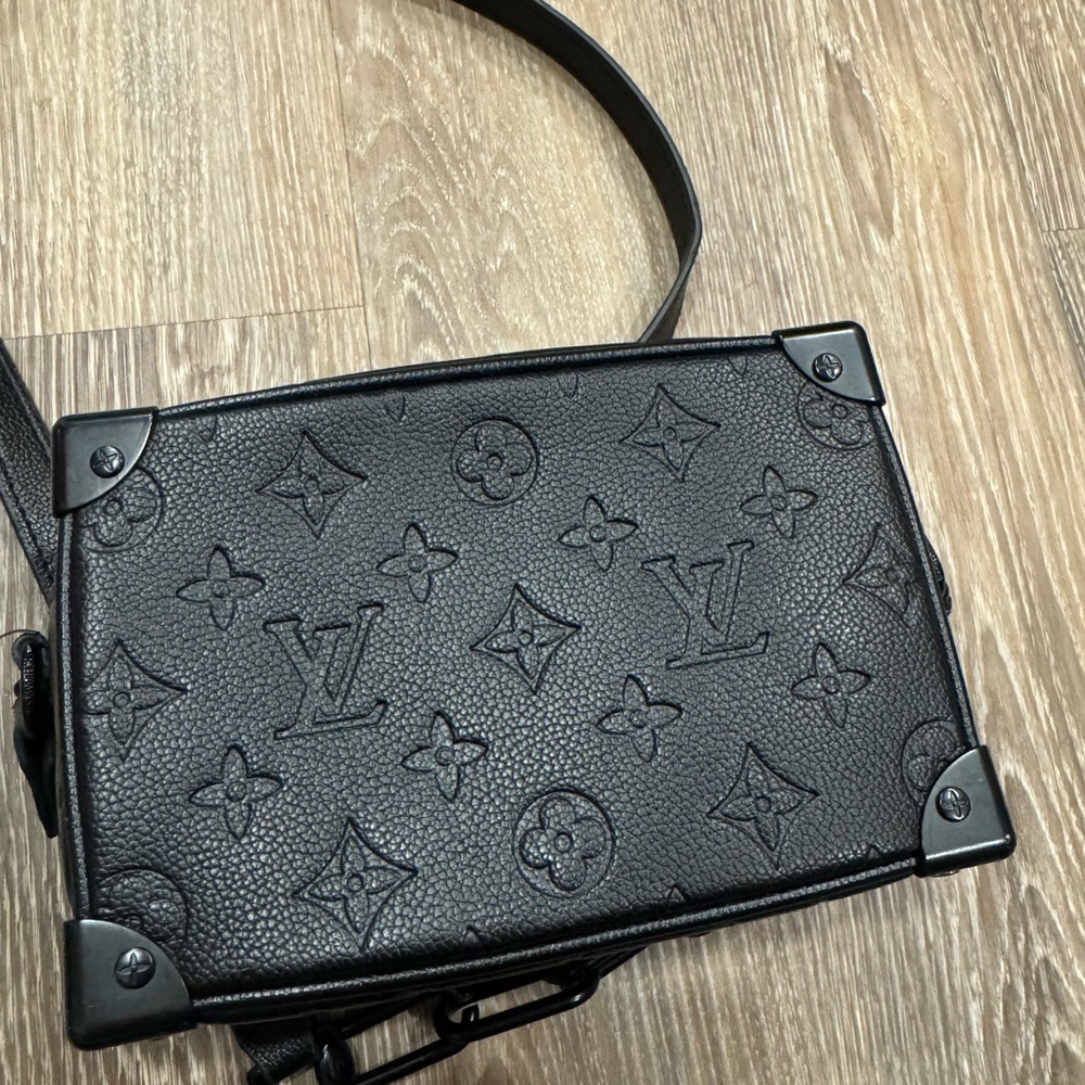 Louis Vuitton x Virgil Abloh Cross Body Bag - Picture 5 of 9